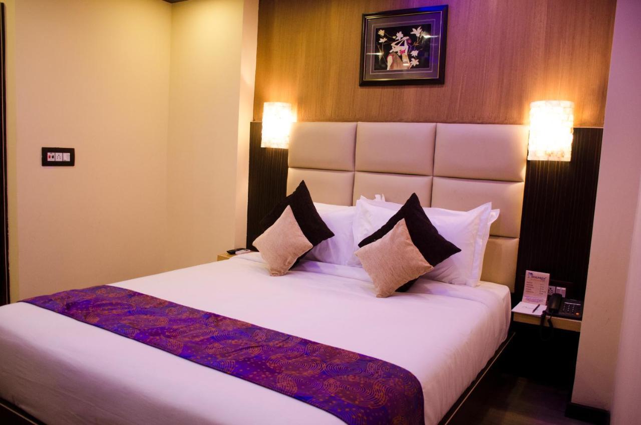 Dolphin Chocolate Inn Chandannagar Екстериор снимка