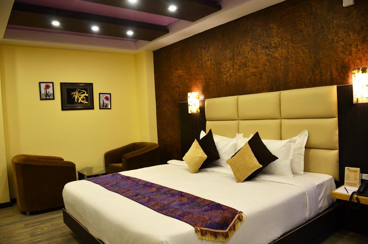 Dolphin Chocolate Inn Chandannagar Екстериор снимка